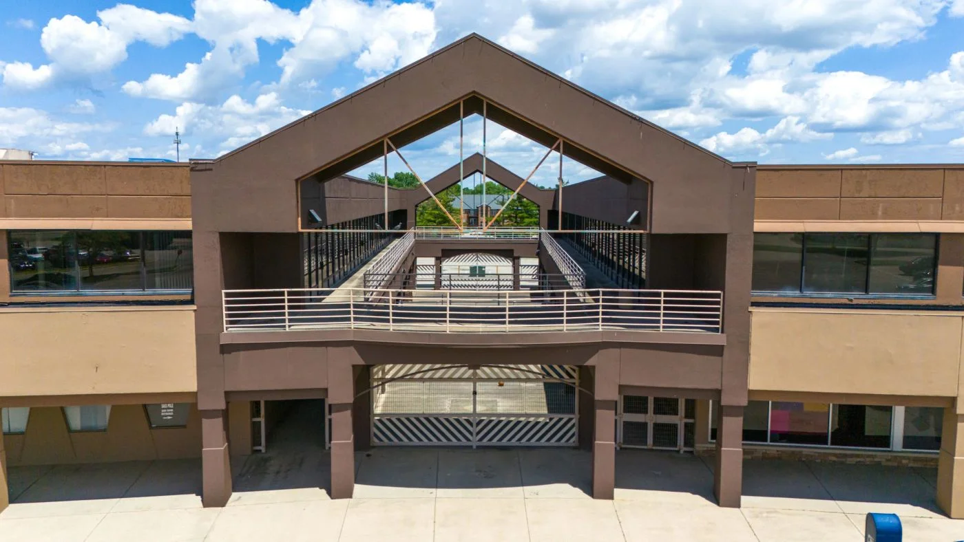 Photo-2 of 1102 W Kemper Rd, Cincinnati, OH 45240