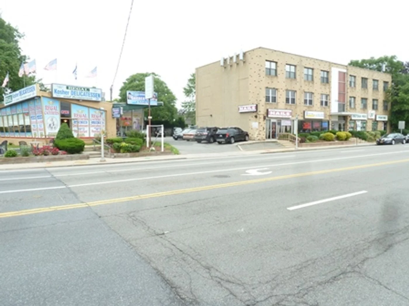 Photo 2 of 1120 Old Country Rd, Plainview, NY 11803