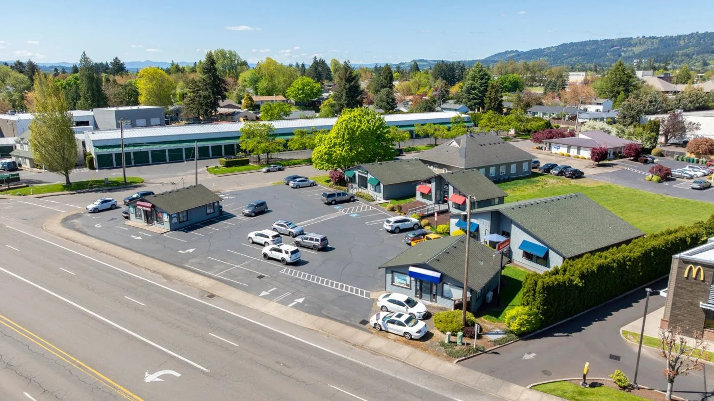 Photo 3 of 2911 E Portland Rd, Newberg, OR 97132