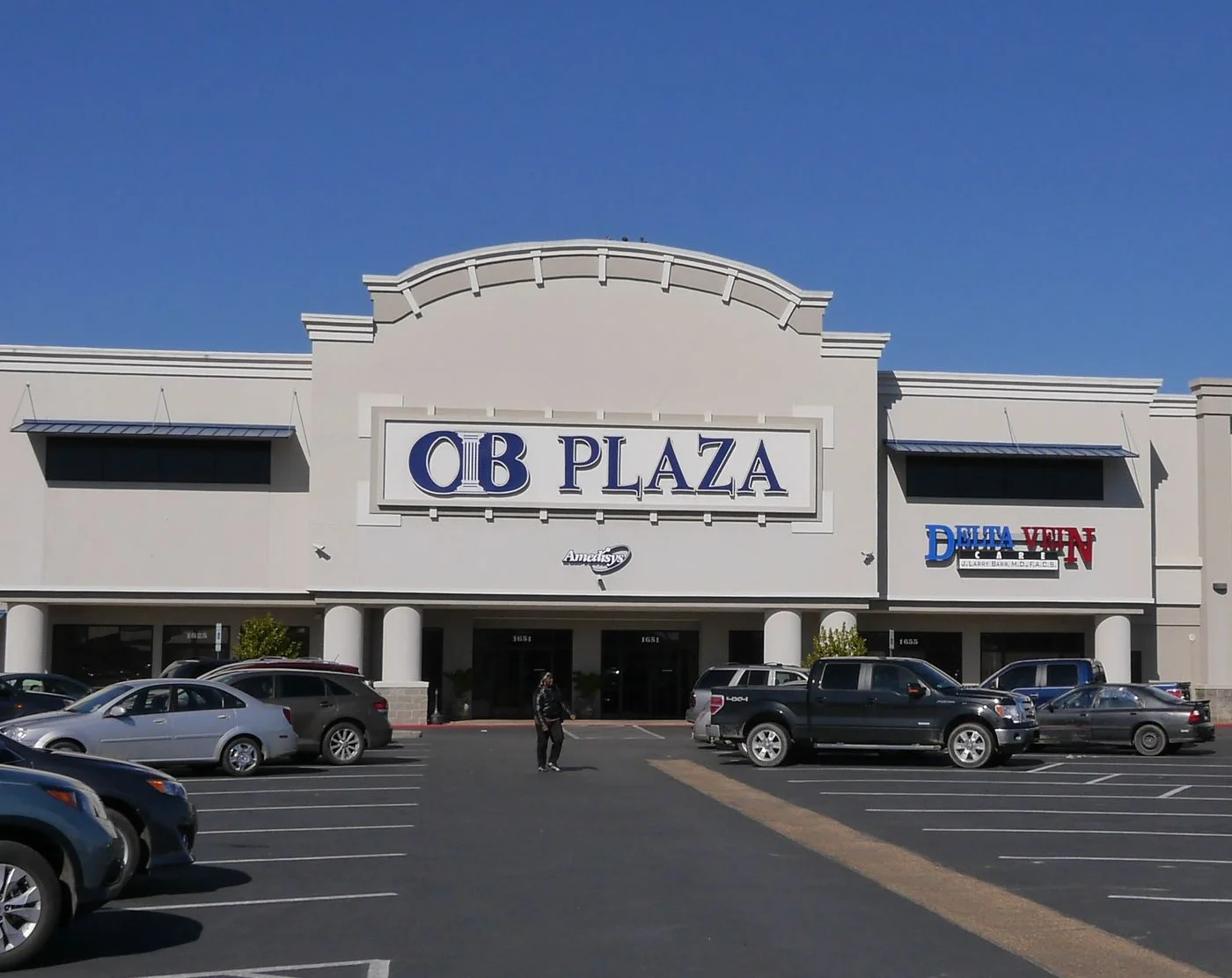 Photo 1 of 1651 Louisville Ave, Monroe, LA 71201