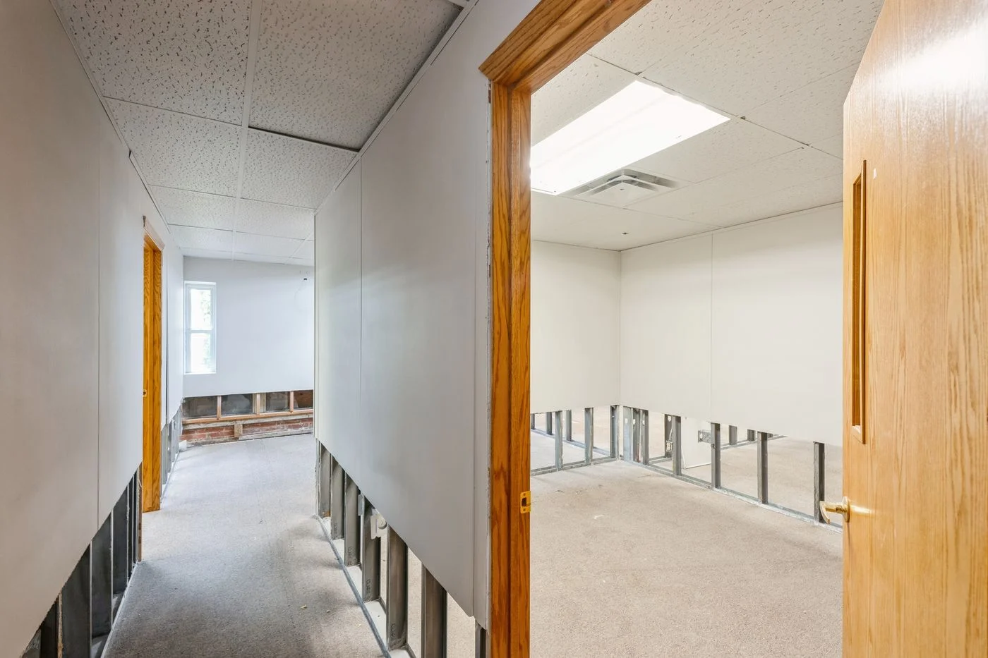 Photo 1 of 202 W State St, Marshalltown, IA 50158