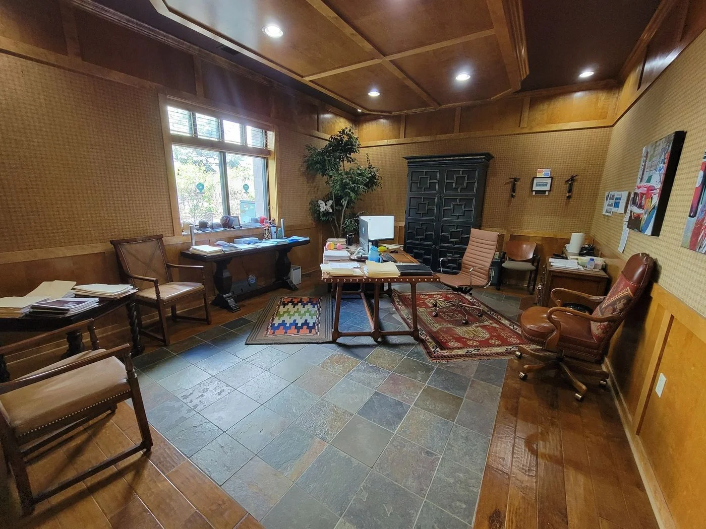 Photo 3 of 1610 N Minnesota Ave, Sioux Falls, SD 57104