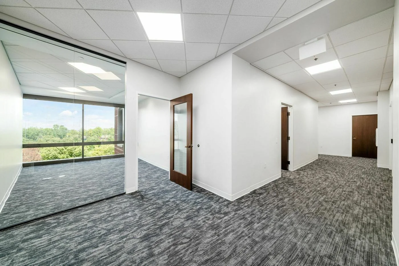 Photo 2 of 3 Easton Oval, Columbus, OH 43219