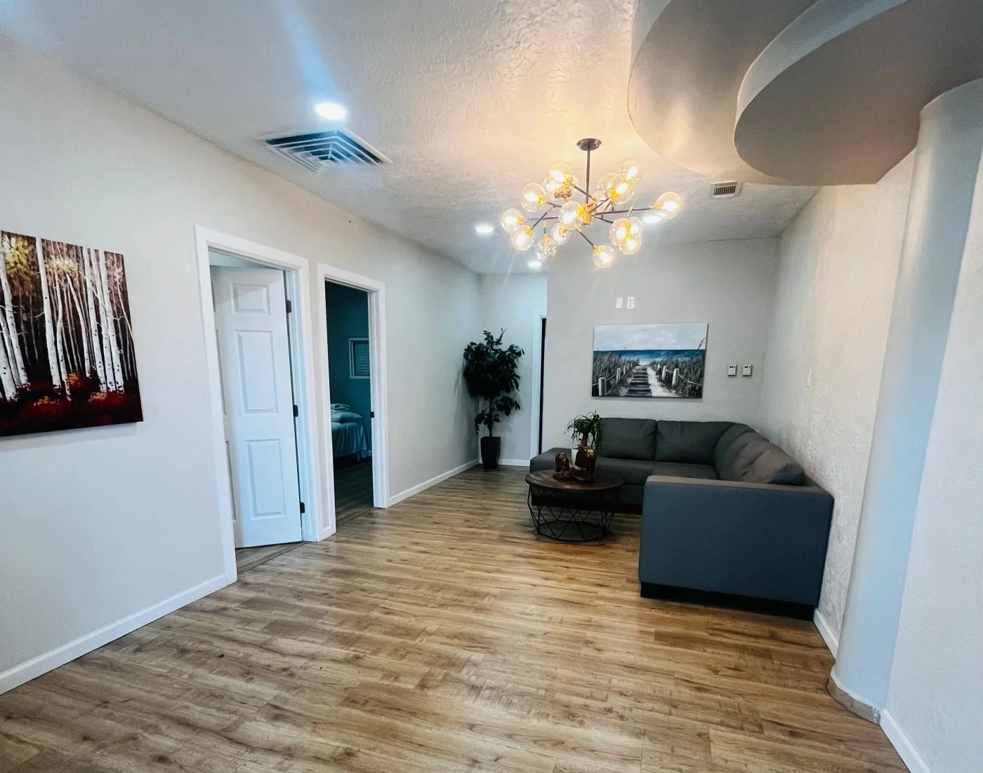 Photo 2 of 9308 Menaul Blvd NE, Albuquerque, NM 87112