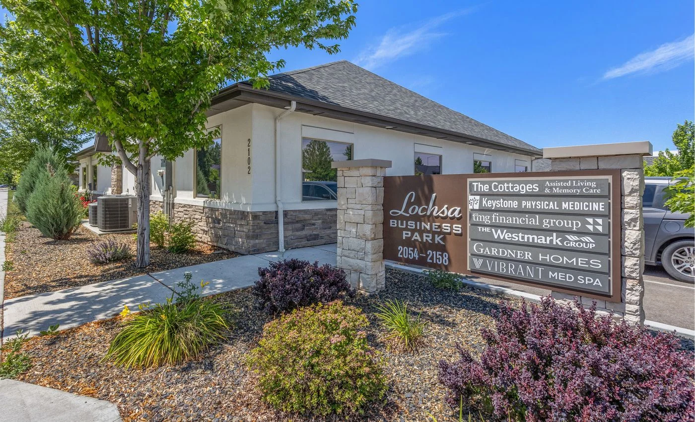 Photo 2 of 2102 W Everest Ln, Meridian, ID 83646