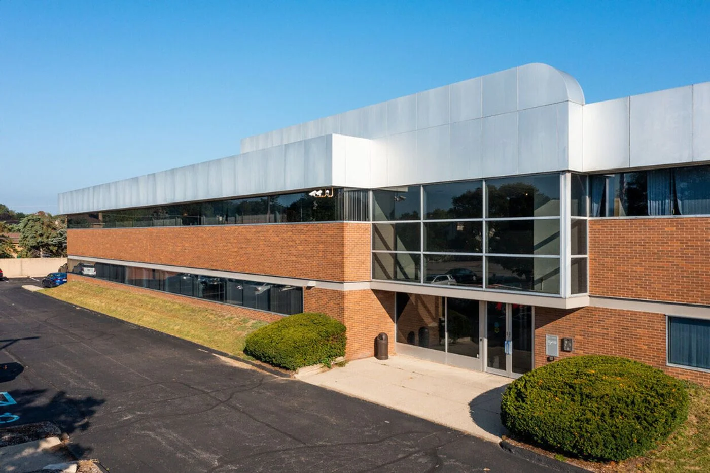 Photo 2 of 30057 Orchard Lake Road - Lease, Farmington Hills, MI 48334