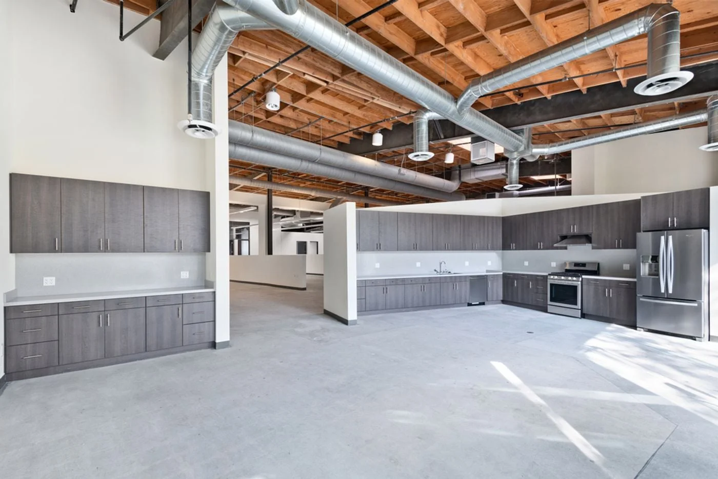 Photo 3 of 10113 Jefferson Blvd, Culver City, CA 90232