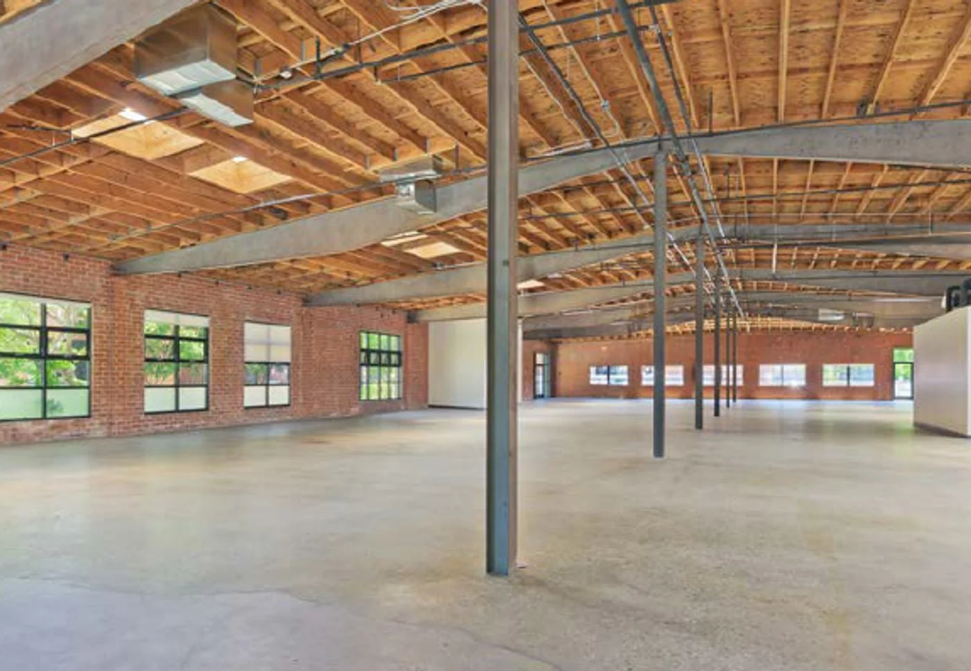 Photo 2 of 10115 Jefferson Boulevard, Culver City, CA 90232