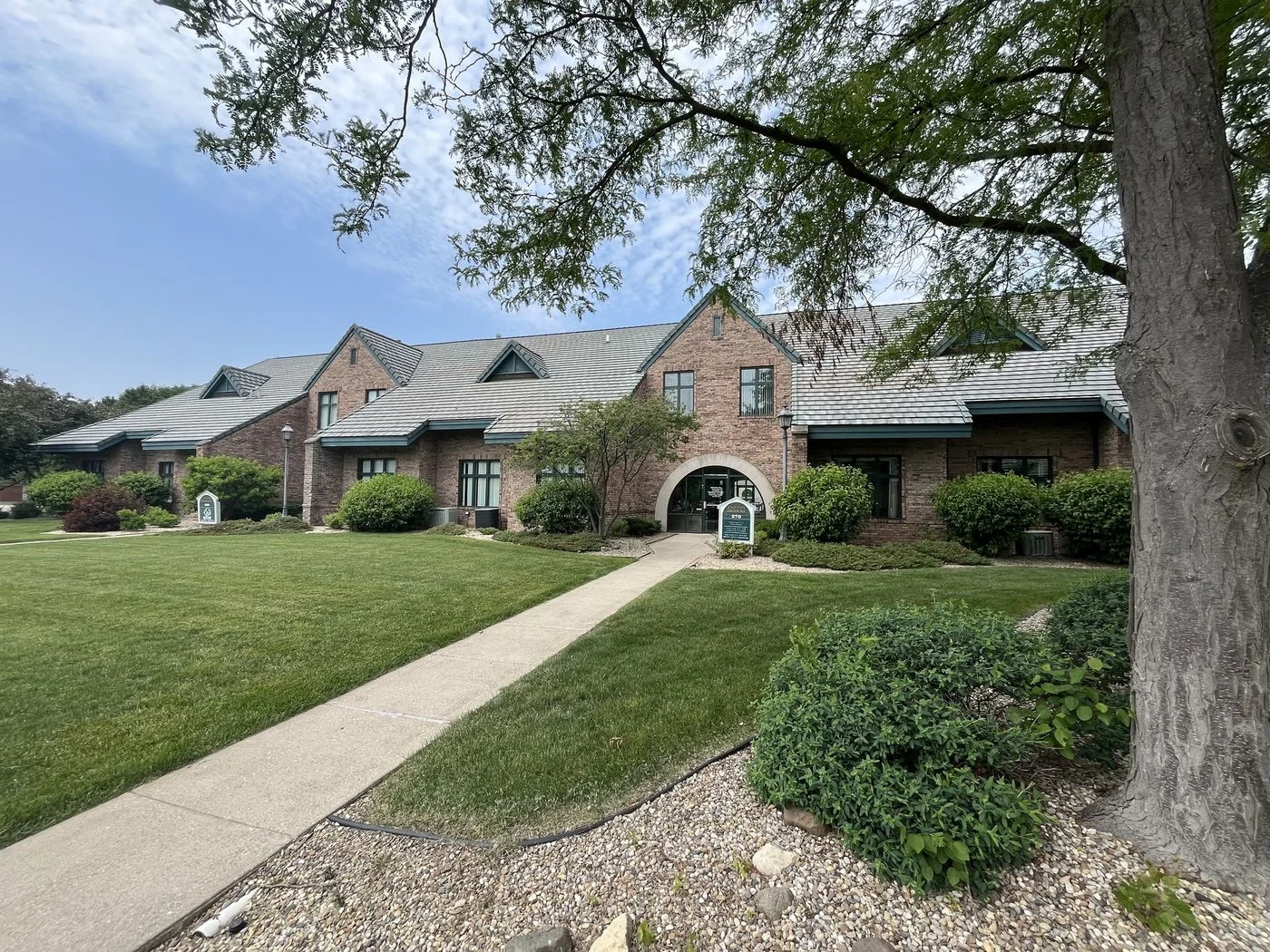 Photo 2 of Easton Court - 270-280 E 90th Dr, Merrillville, IN 46410