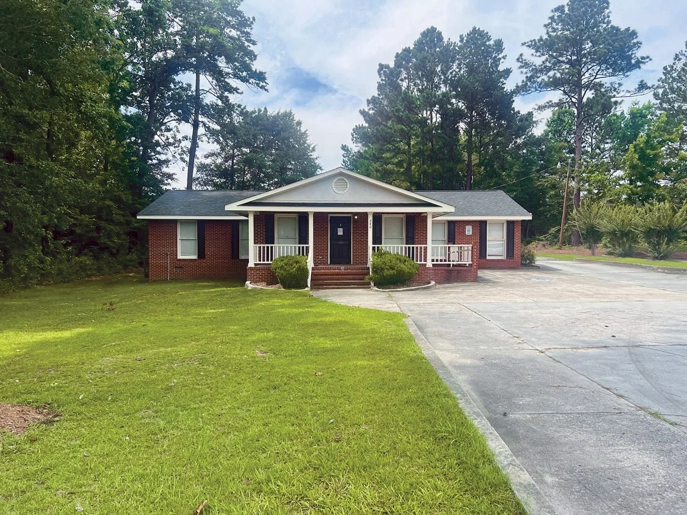 Photo 1 of 540 W Hill St, Thomson, GA 30824