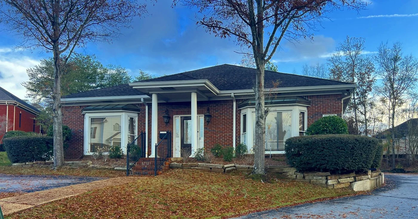 Photo-1 of 2233 Cahaba Valley Dr, Birmingham, AL 35242