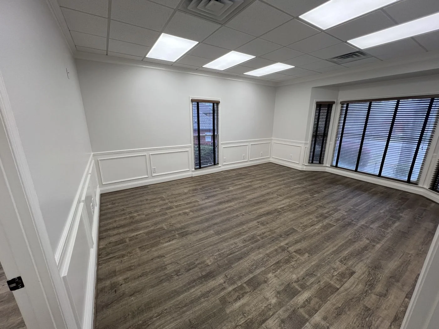 Photo-2 of 2233 Cahaba Valley Dr, Birmingham, AL 35242