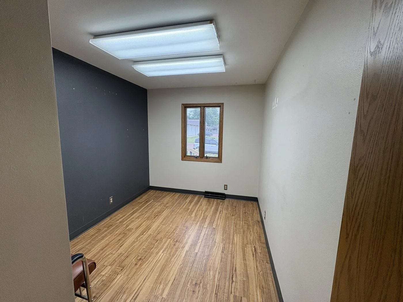 Photo 2 of 409 E 41st St, Sioux Falls, SD 57105