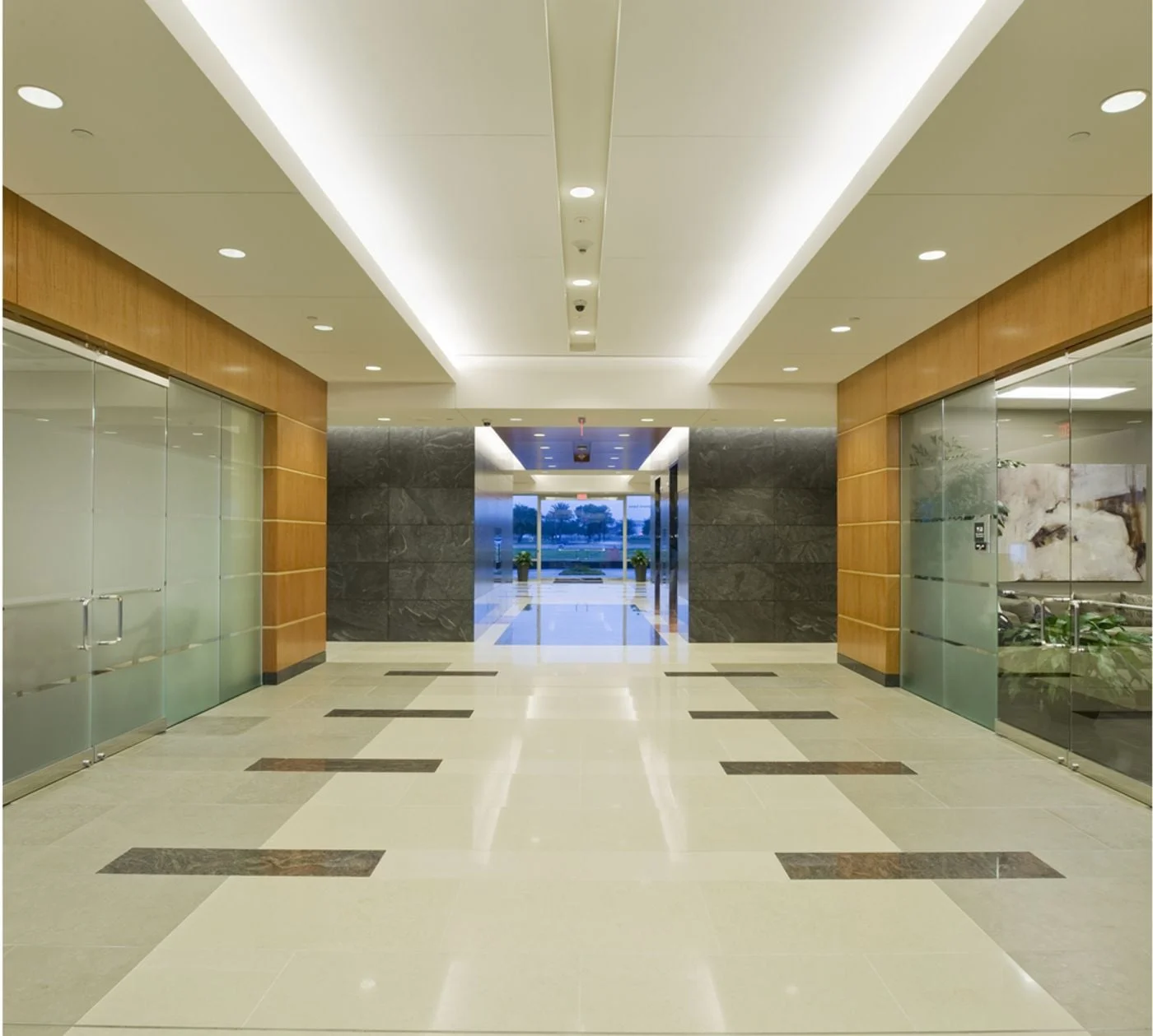 Photo 3 of 18050 Saturn Lane, Houston, TX 77058