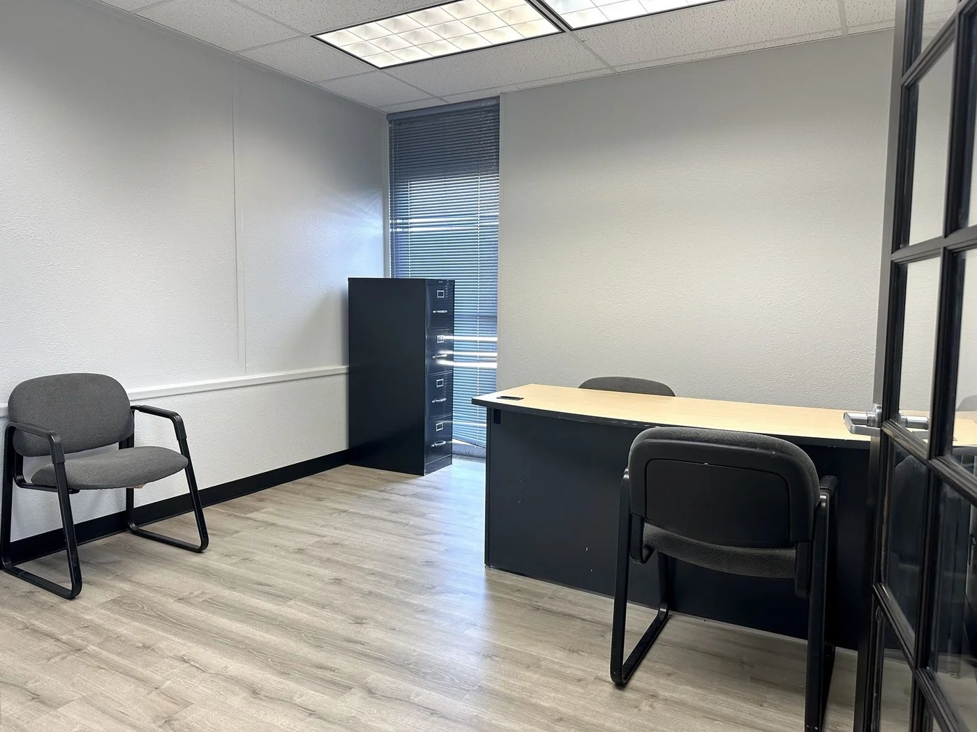 Photo 2 of 1405 N 26th Ave, Pasco, WA 99301