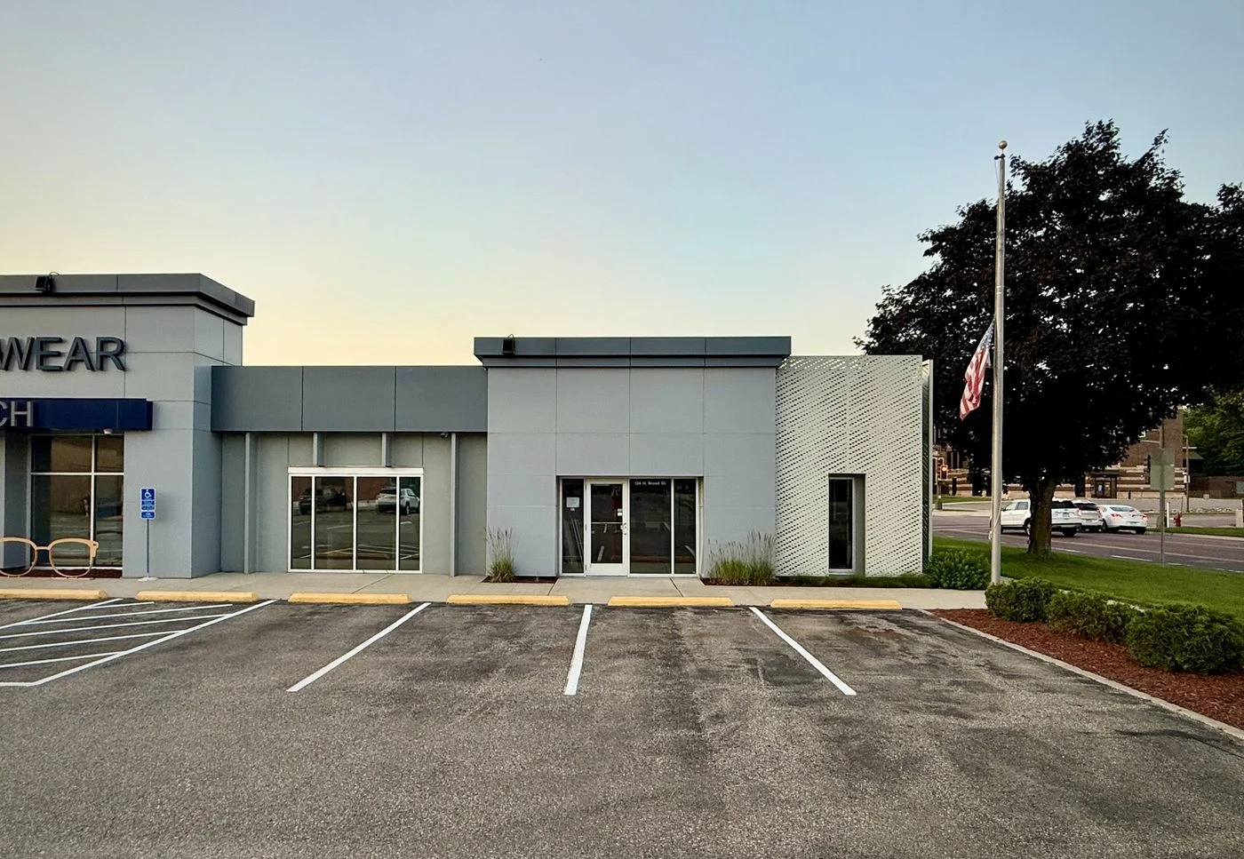Photo-3 of 124 N Broad St, Mankato, MN 56001