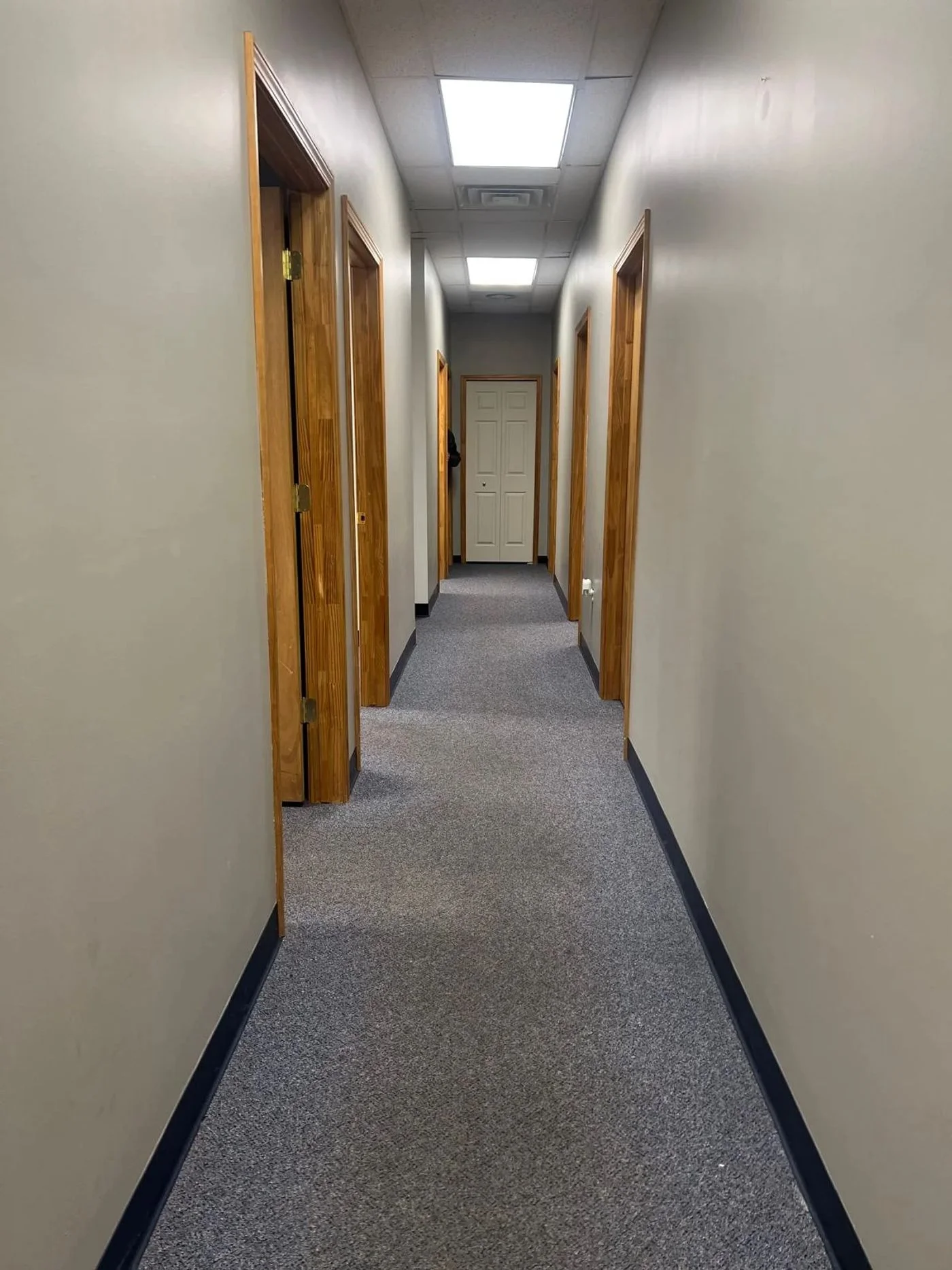 Photo 3 of 322 S Cochran Ave, Charlotte, MI 48813