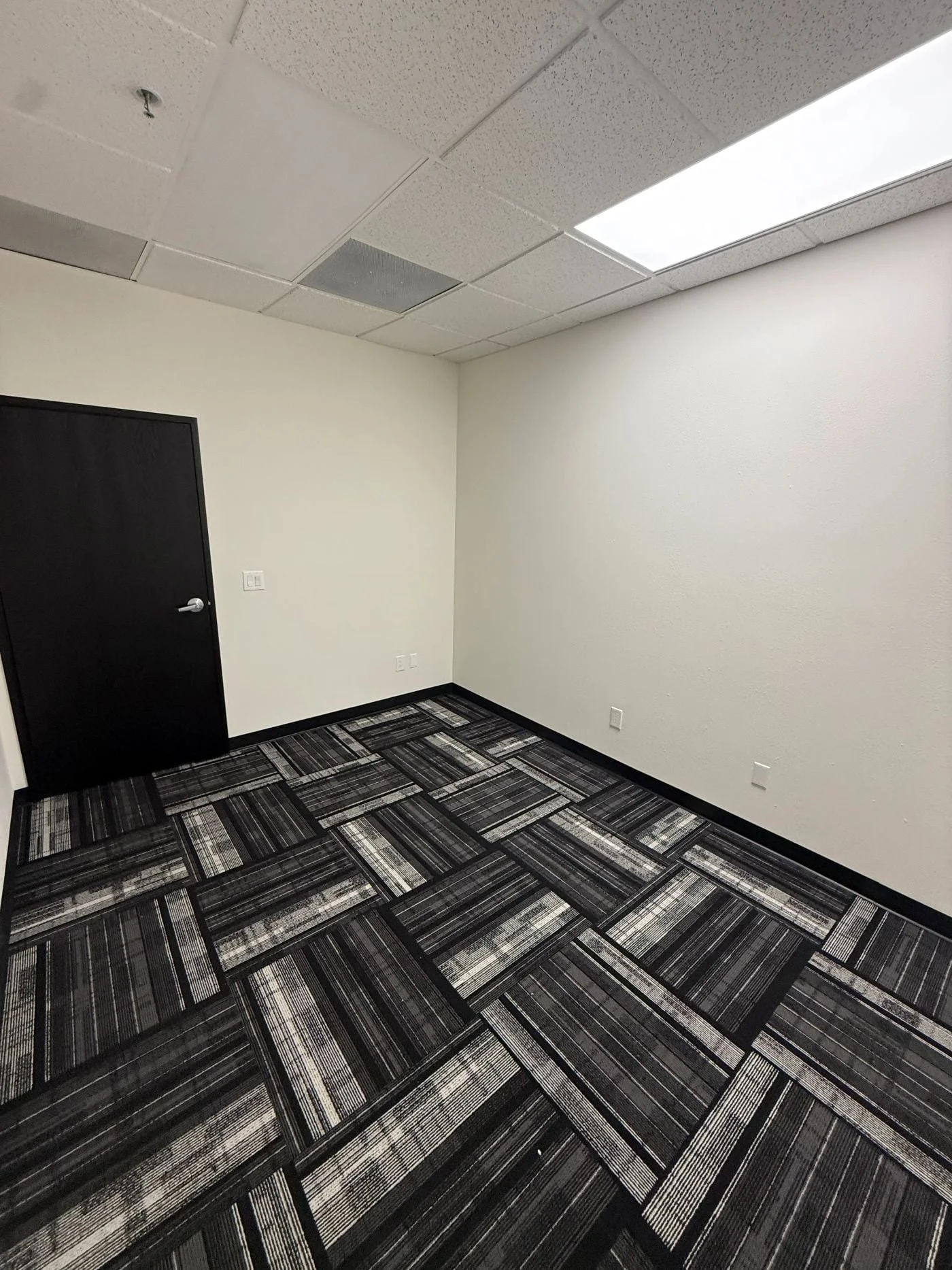 Photo 2 of 14141 Covello St, Van Nuys, CA 91405