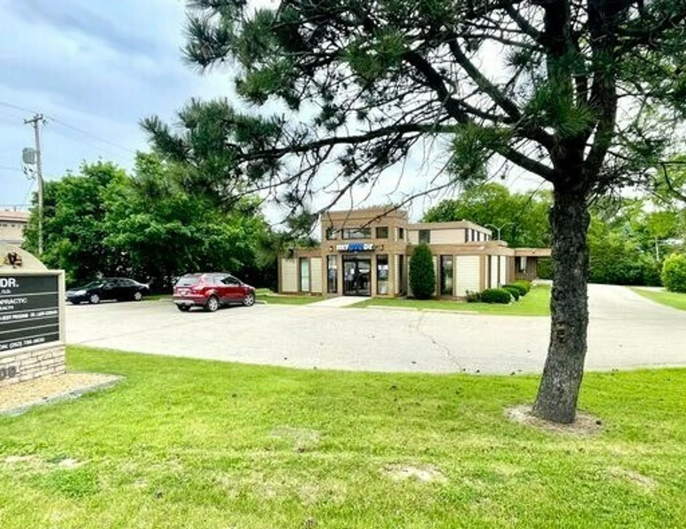 Photo 2 of 15300 Watertown Plank Rd, Elm Grove, WI 53122