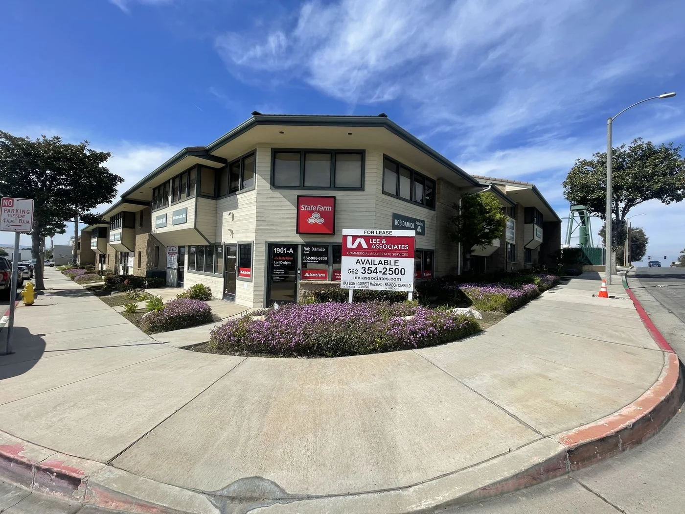 Photo 3 of 1901 Redondo Ave, Signal Hill, CA 90755