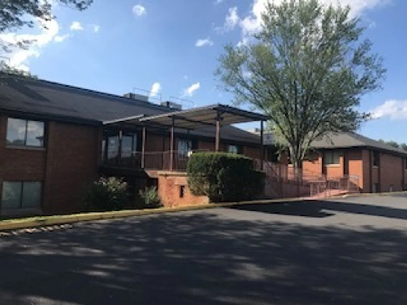 Photo-2 of 211 Gibson St, Leesburg, VA 20176