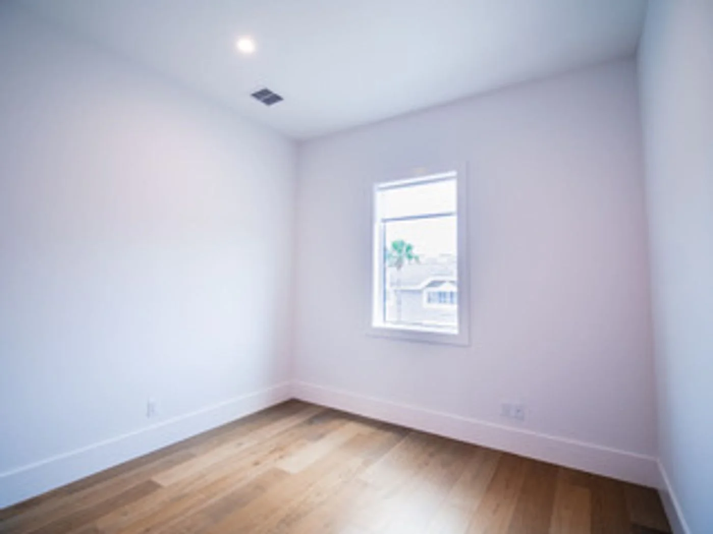 Photo-3 of 1415 3rd ST. N, Jacksonville Beach, FL 32224
