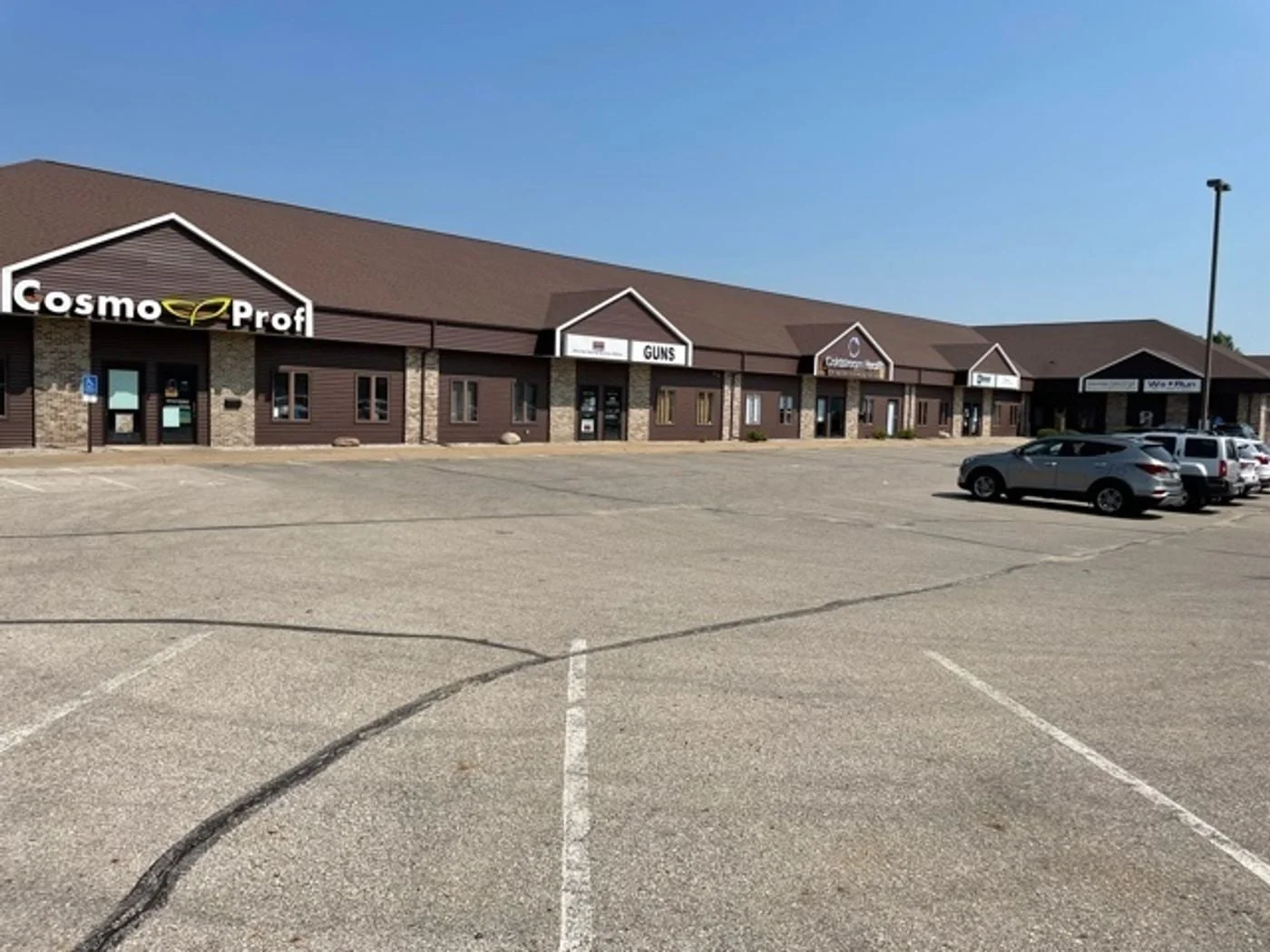 Photo 1 of 1950 Dodge Road, Cedar Rapids, IA 52402