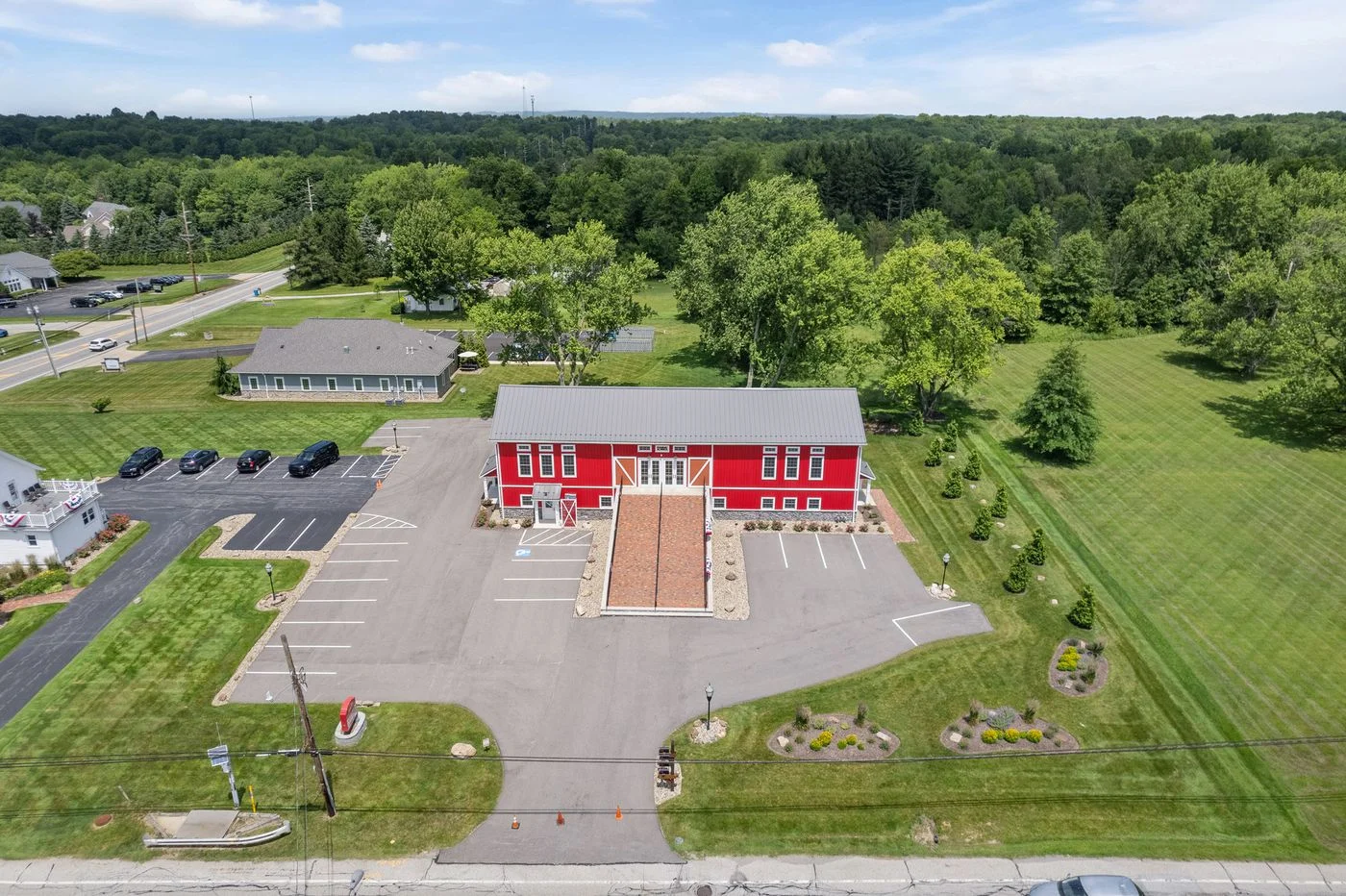 Photo 1 of 1225 Bell Rd, Chagrin Falls, OH 44022