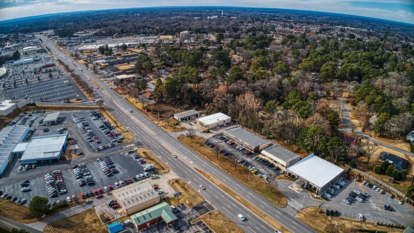 Photo 2 of 2081 Florence Boulevard, Florence, AL 35630