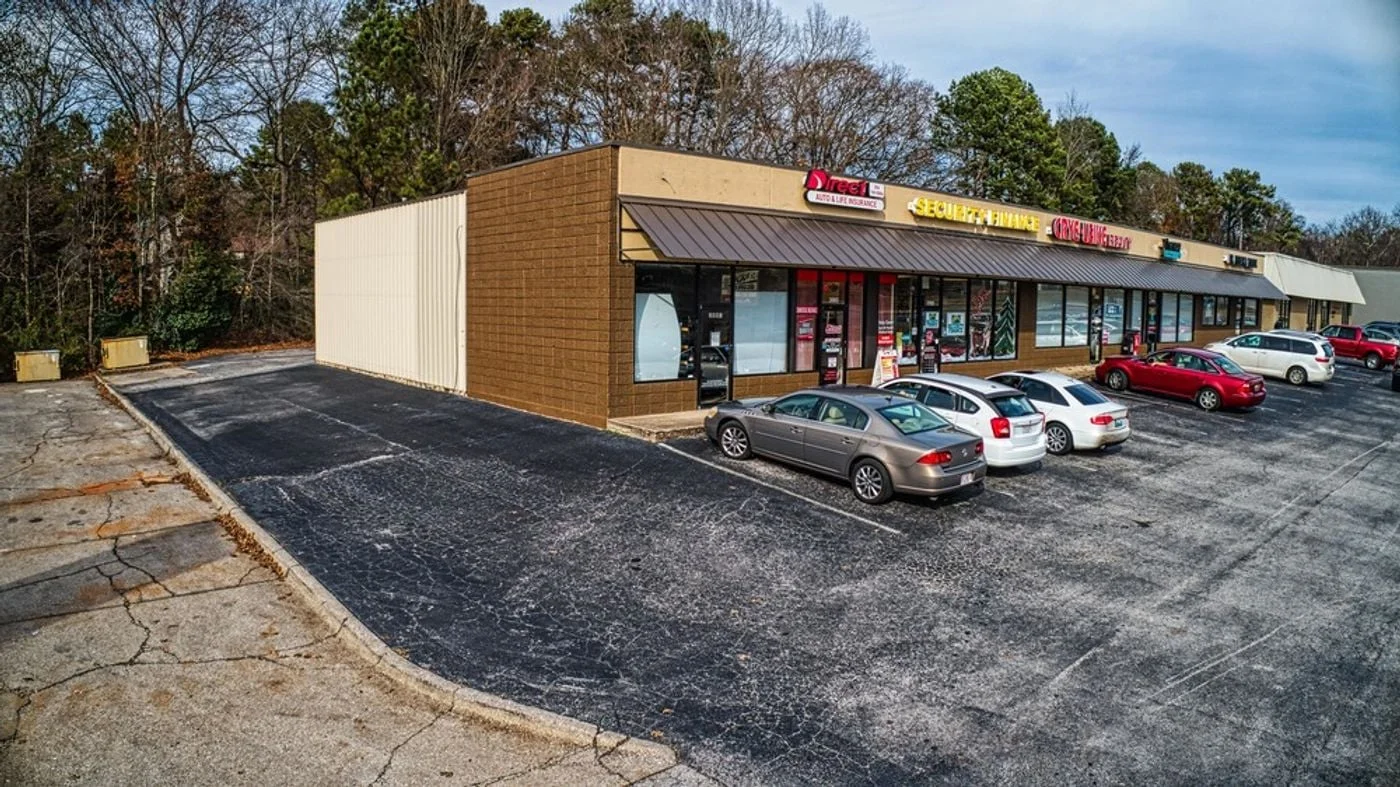 Photo 3 of 2081 Florence Boulevard, Florence, AL 35630