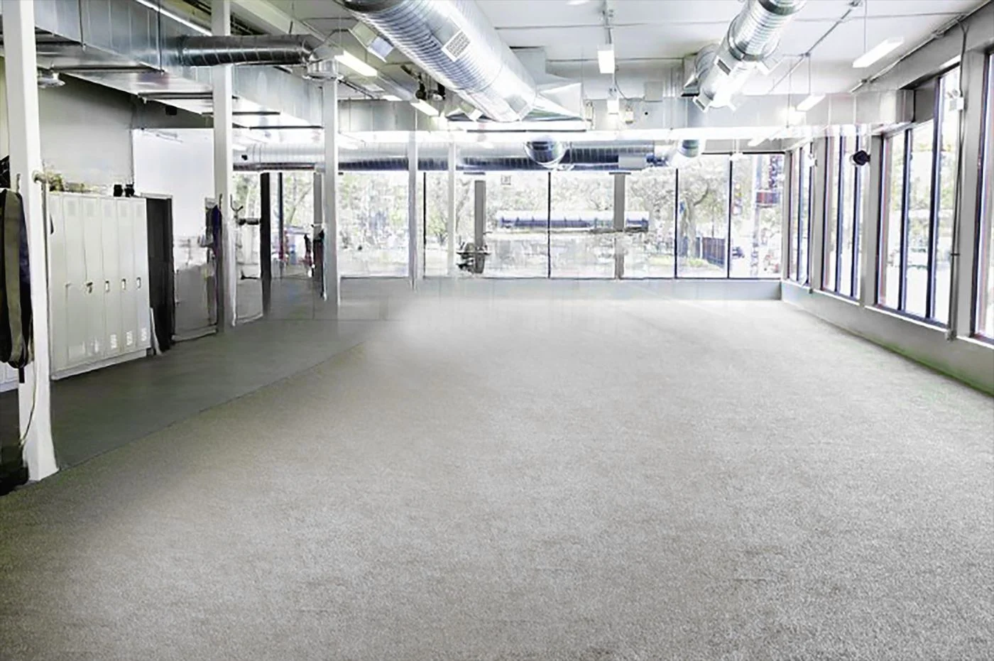 Photo 3 of 2001 S State St, Chicago, IL 60616