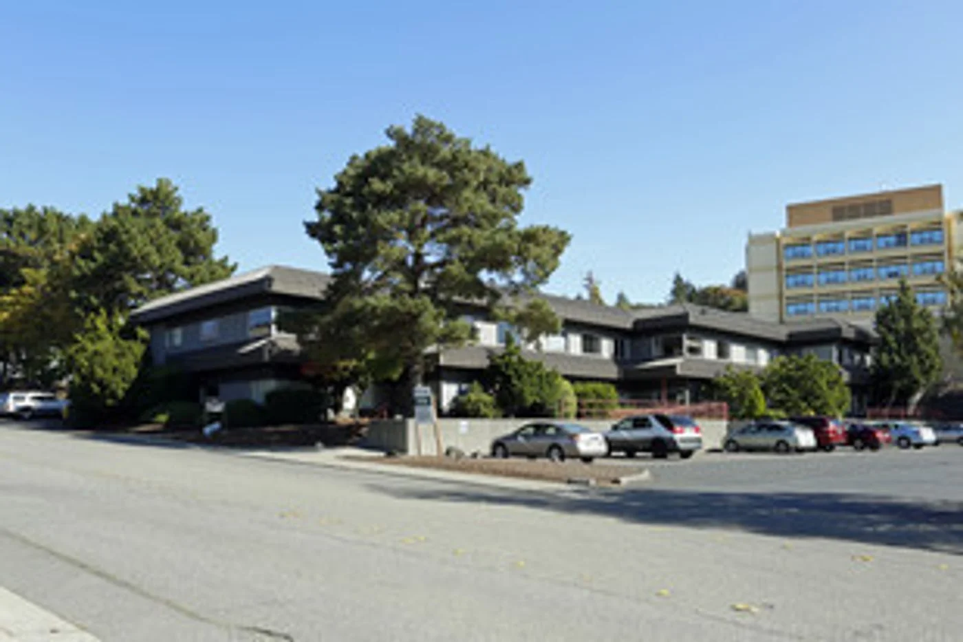 Photo-3 of 2528 Wheaton Way, Bremerton, WA 98310