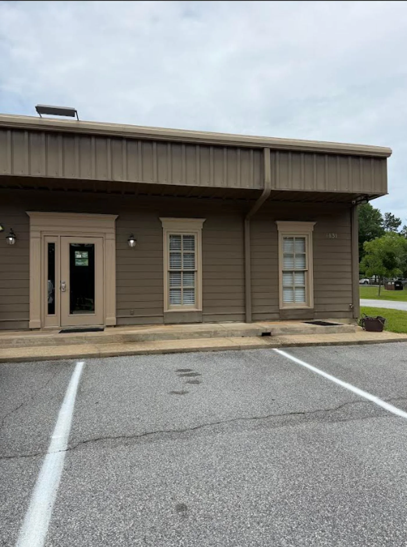 Photo 2 of 6131 Gateway Rd, Columbus, GA 31909