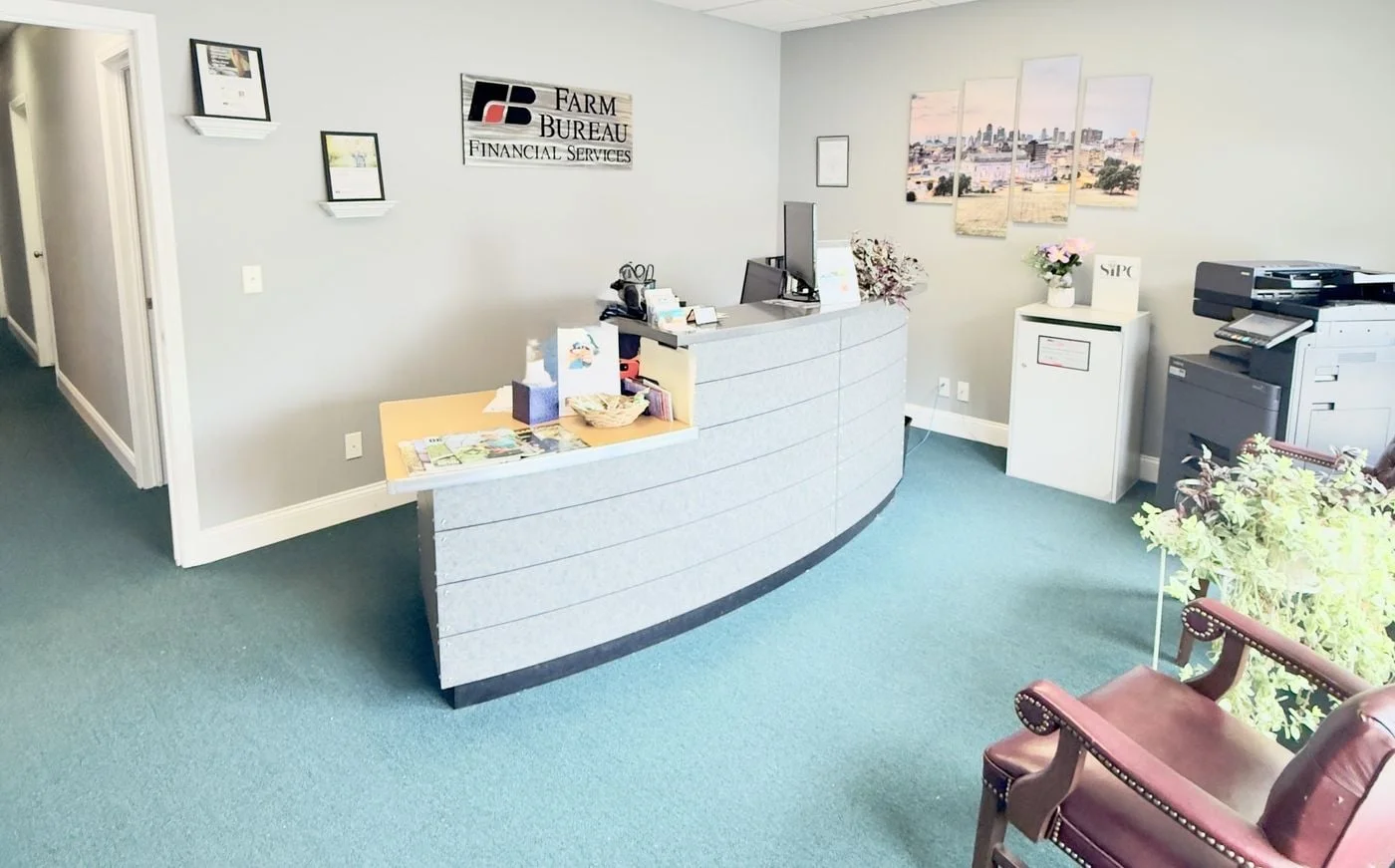 Photo 1 of 8914 West 75th Street, Merriam, KS 66204