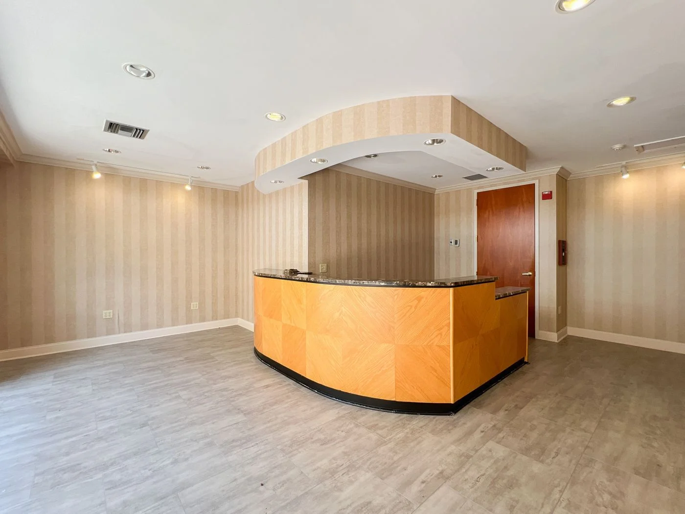 Photo-3 of 200 Greenleaves Blvd, Mandeville, LA 70448