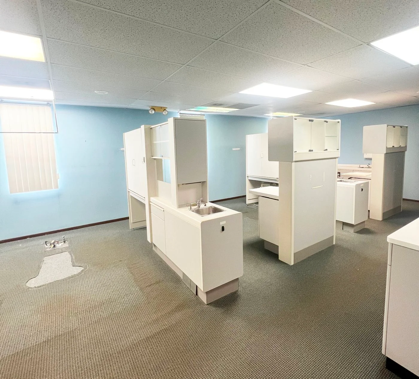 Photo 2 of 4900 Reed Rd, Columbus, OH 43220