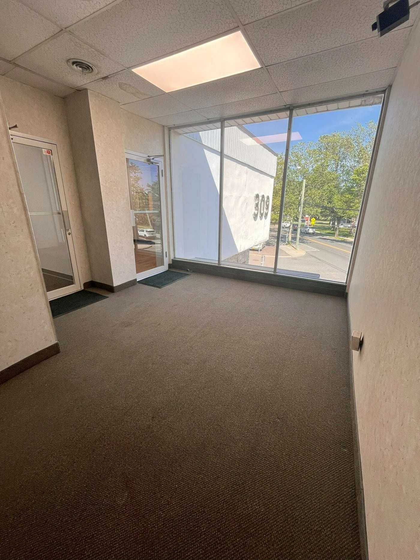 Photo 3 of 309 Main Street, Islip, NY 11751