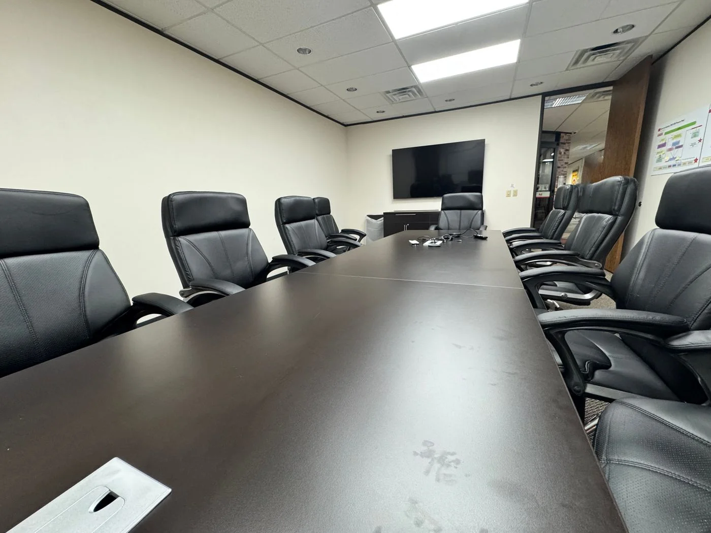 Photo 2 of 11111 Wilcrest Green Drive, Houston, TX 77042