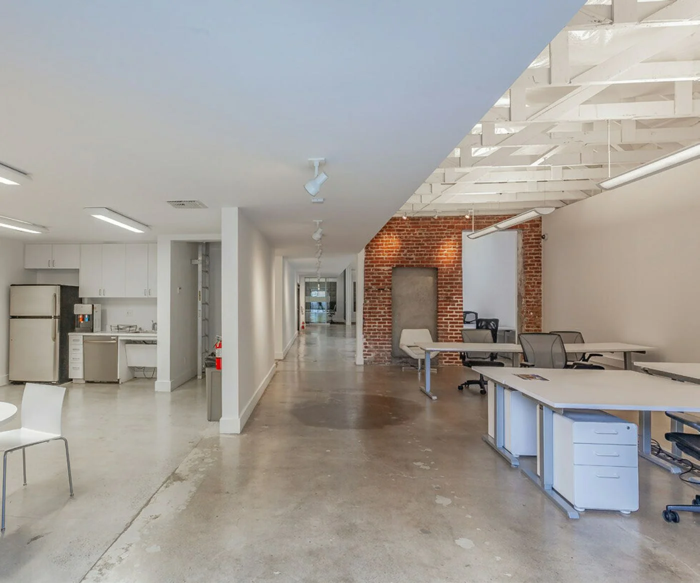 Photo 3 of 331 Castro St, Mountain View, CA 94041