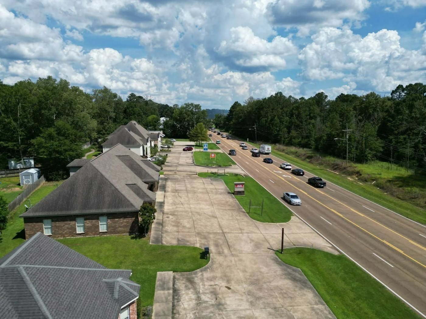 Photo 2 of 7112 S Siwell Rd, Byram, MS 39272