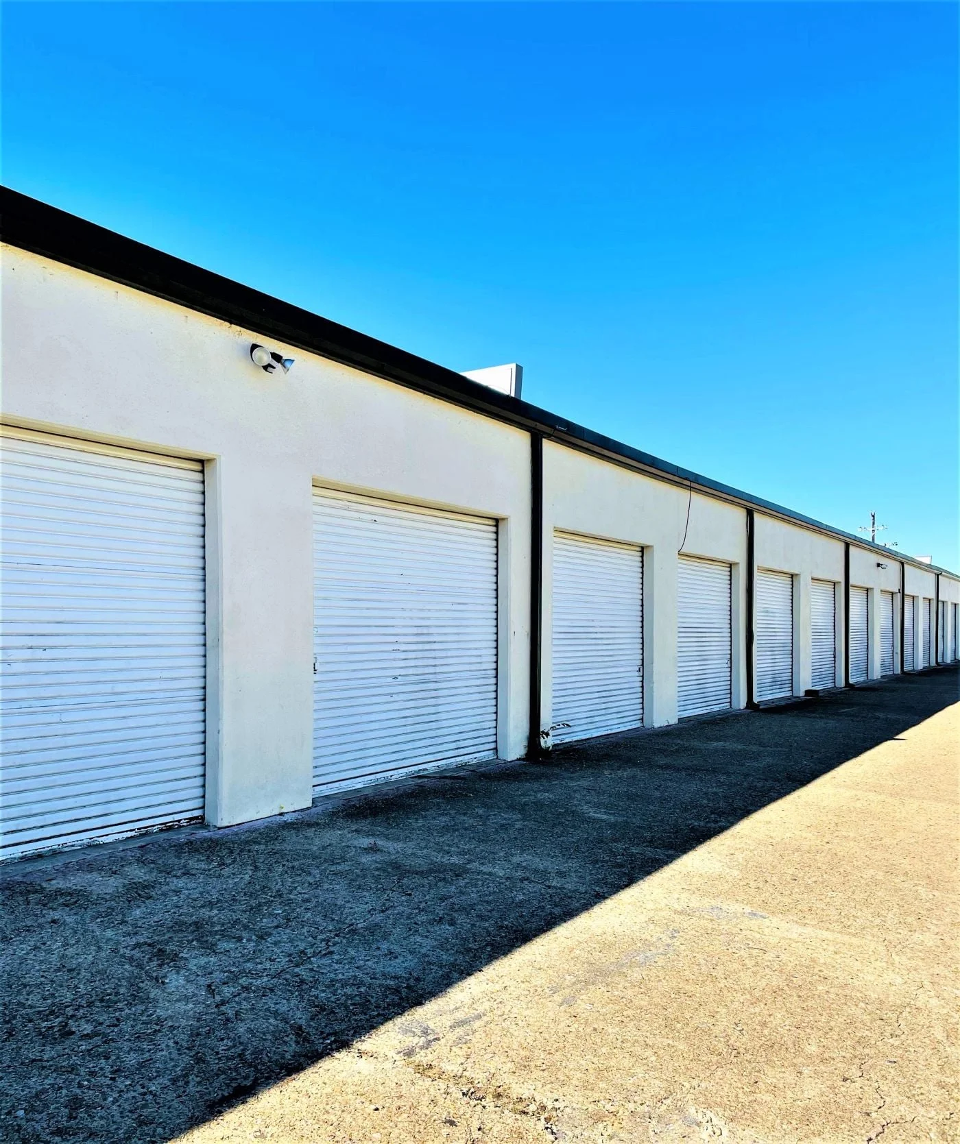 Photo 3 of 4200 Gus Thomasson Rd, Mesquite, TX 75150