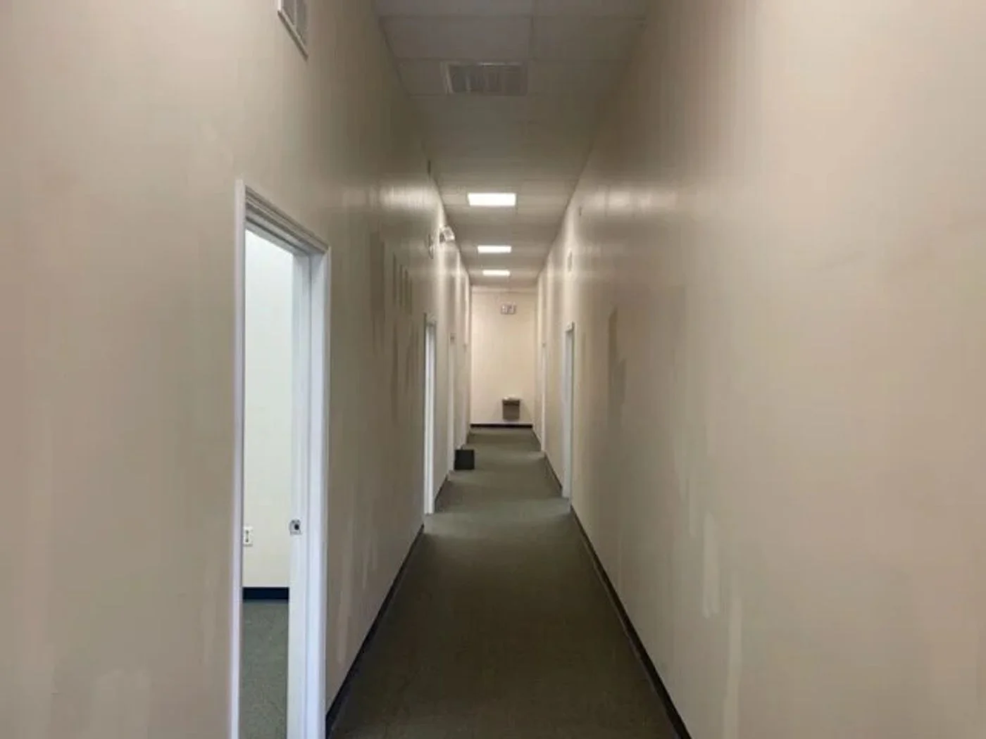 Photo 3 of 15453 N Dale Mabry Hwy, Tampa, FL 33618