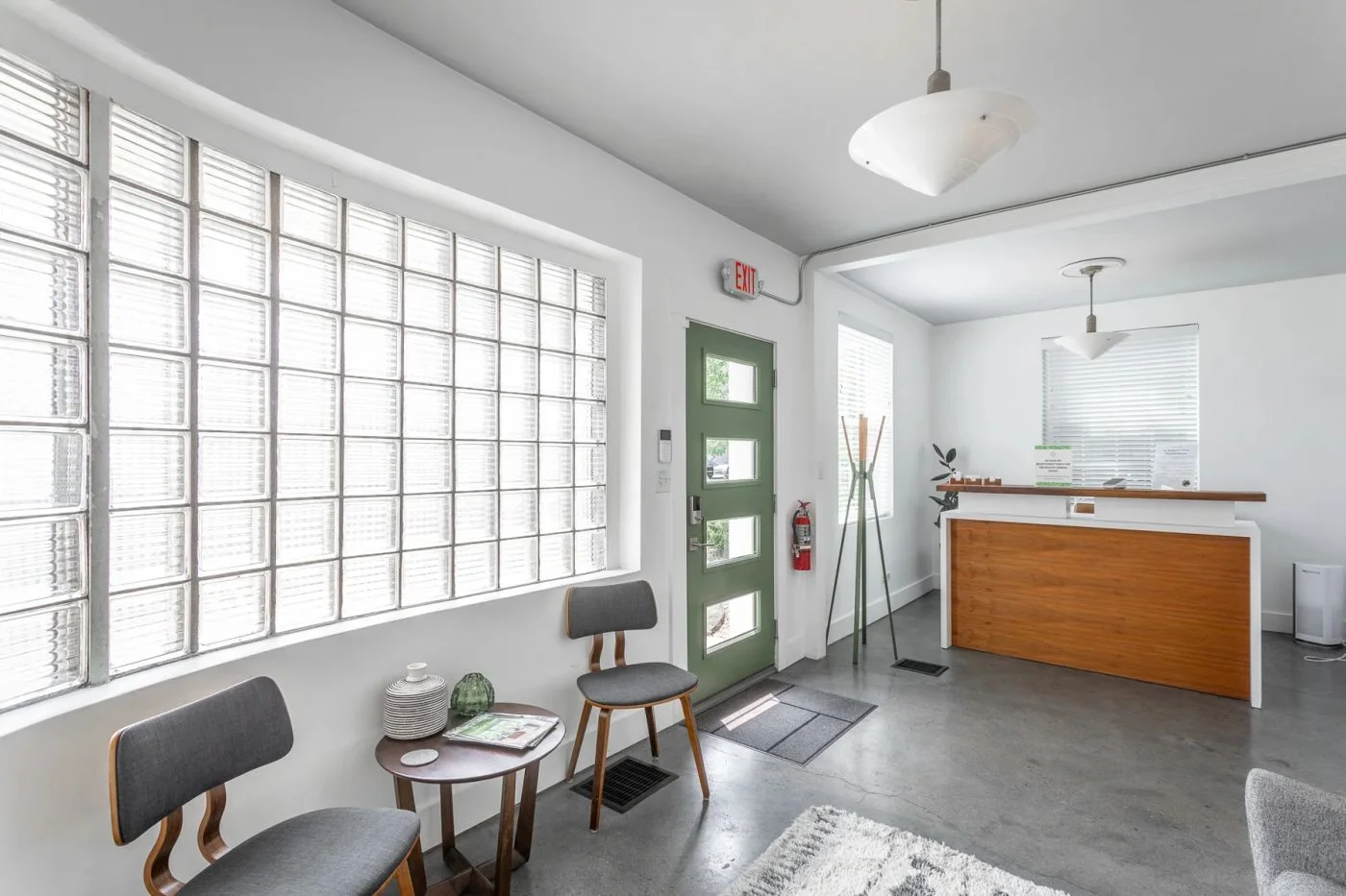 Photo 3 of 525 Cherokee Blvd, Chattanooga, TN 37405