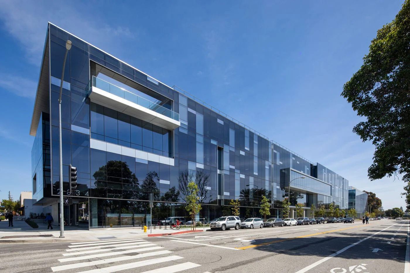 Photo 2 of 2834 Colorado Ave, Santa Monica, CA 90404