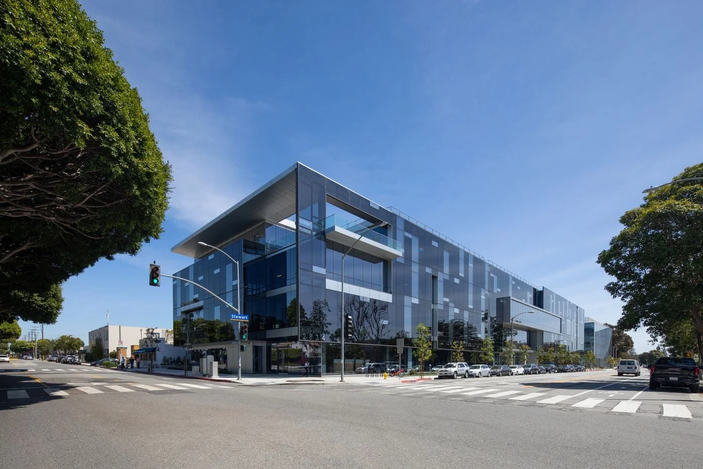 Photo 3 of 2834 Colorado Ave, Santa Monica, CA 90404