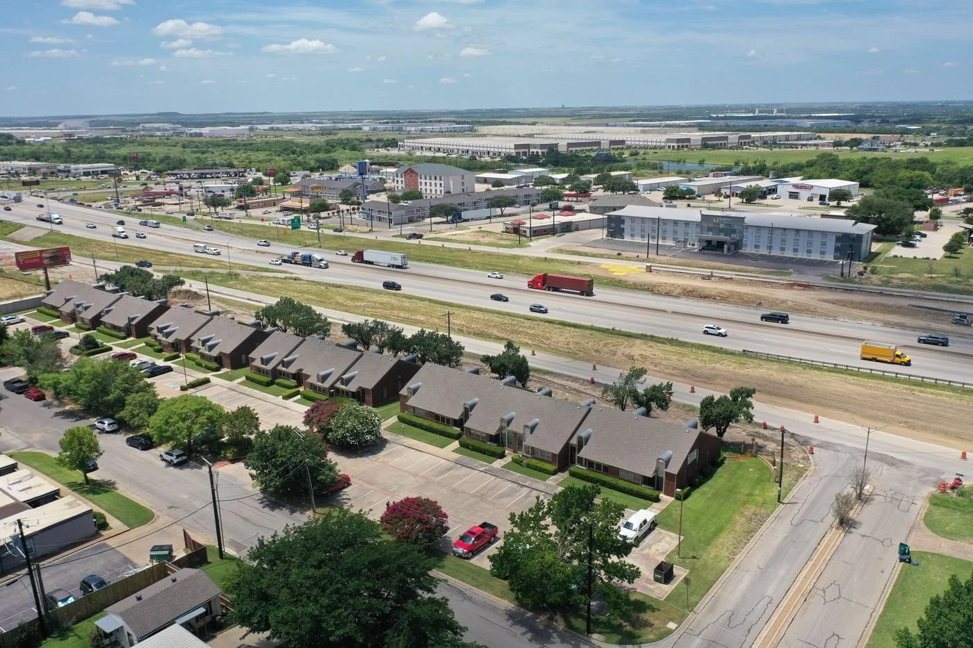 Photo-3 of 4234 N Interstate 35, Denton, TX 76207