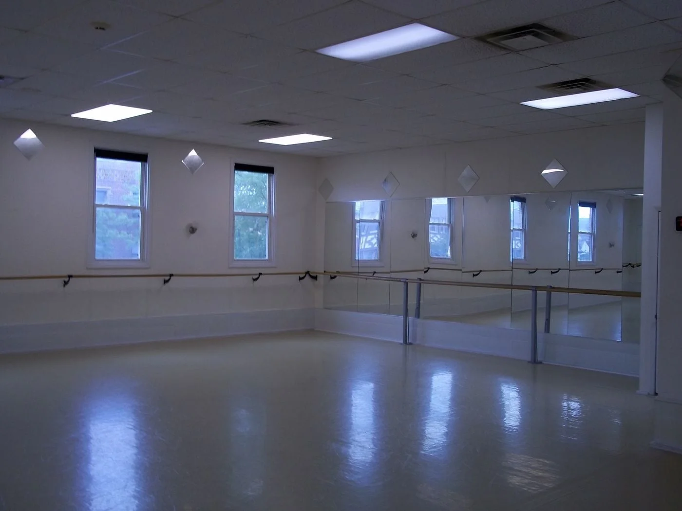 Photo-3 of 667 Central Ave, Highland Park, IL 60035