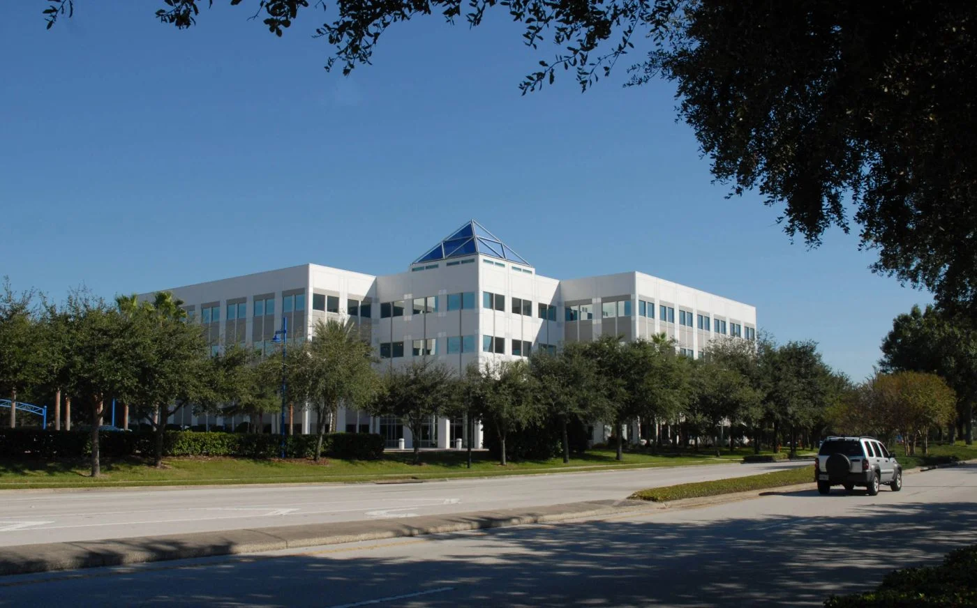 Photo-1 of 240 E Central Pkwy, Altamonte Springs, FL 32701