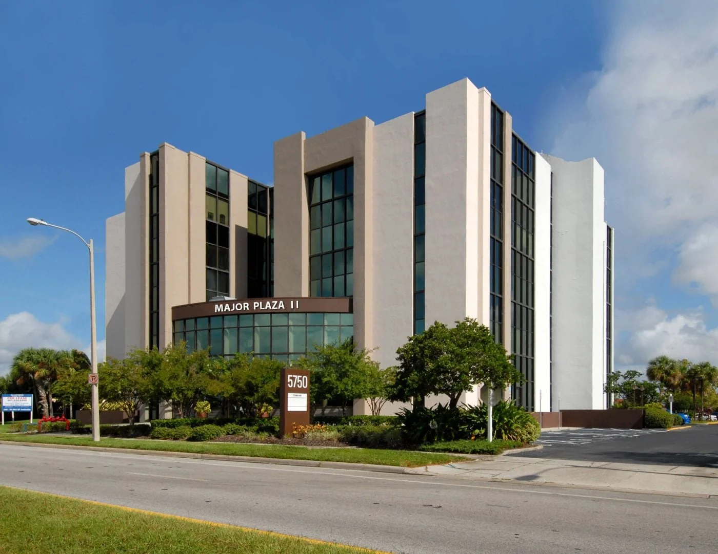 Photo 1 of 5750 Major Blvd, Orlando, FL 32819