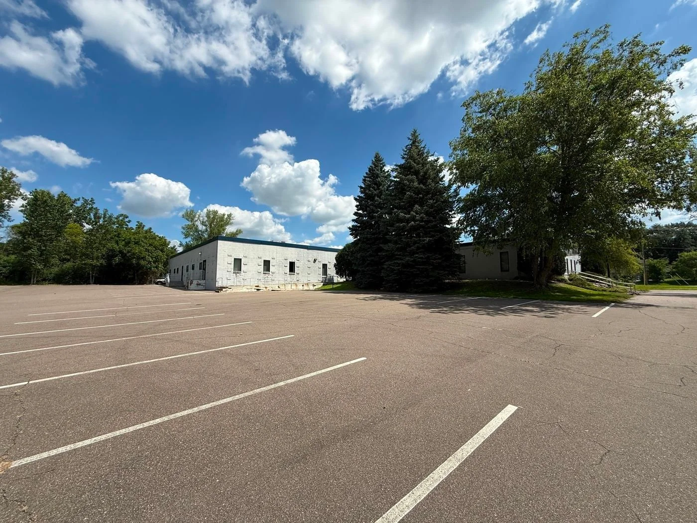 Photo-3 of 7100 Medicine Lake Rd, New Hope, MN 55427